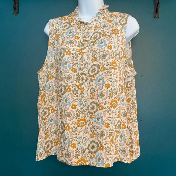 EUC Like New Faherty Floral Faith Sleeveless Blouse - Picture 9 of 10